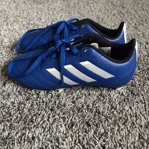Adidas Kids Soccer Cleats. Size 1